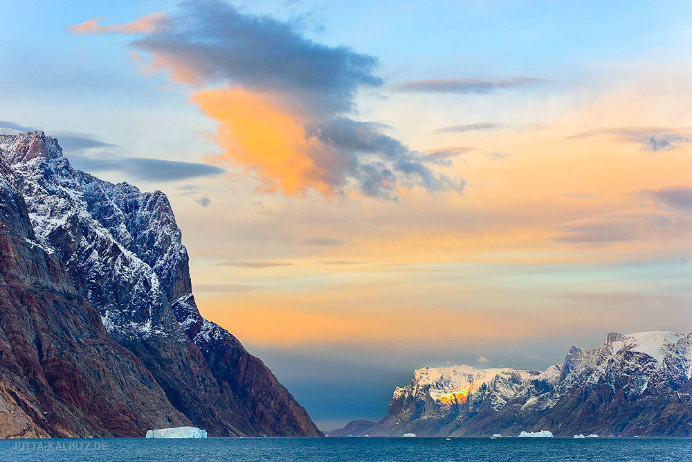 Abend im Scoresbysund  - Nordostgrönland