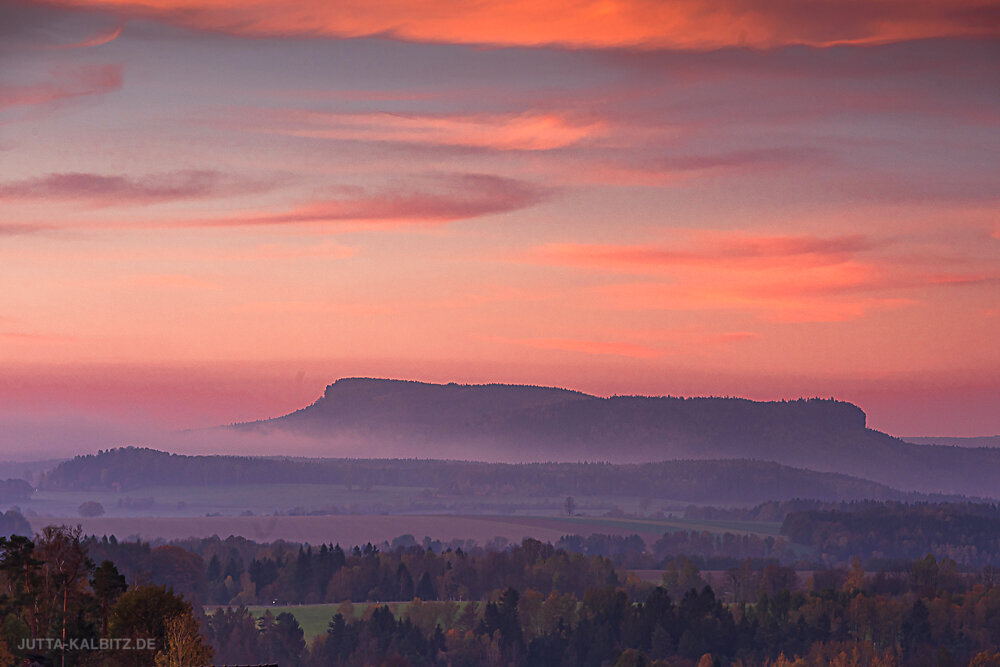 Morgen im Elbsandsteingebirge